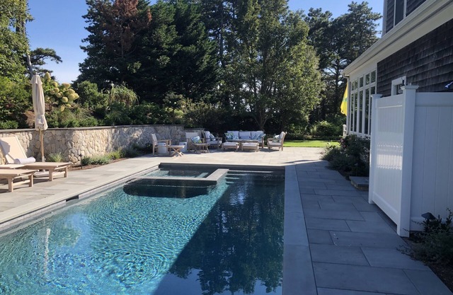 Beautiful 5 BR property with pool and hot tub!