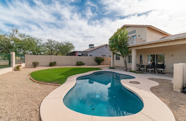 Beautiful 5bdr North Phoenix Home w/Pool!
