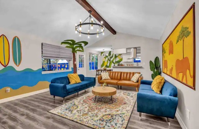 Beautiful 5BR Houston Designer Villa