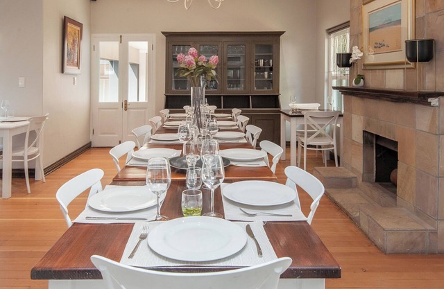 Beautiful 8 Bedroom Villa in Hermanus