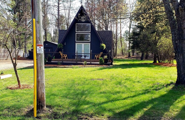 Beautiful A Frame Cottage located right on the ATV Trail-short walk to the Lake!
