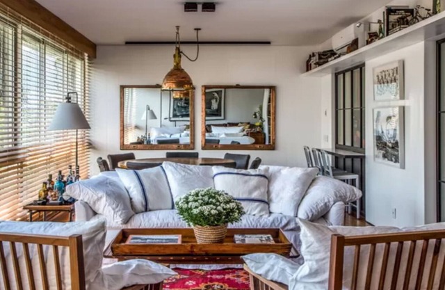 Beautiful and large apartment with 360 meters.