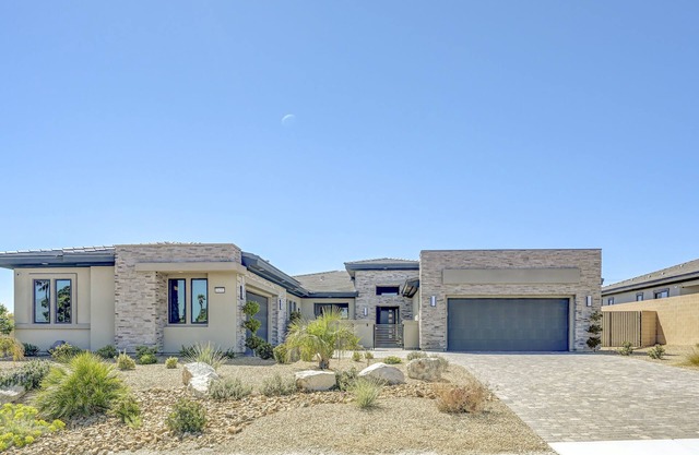 Beautiful and Newly-Built Upscale Ranch Getaway