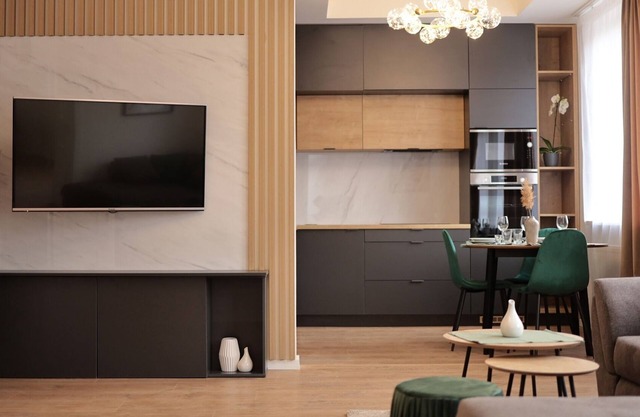 BEAUTIFUL AND STYLISH 2 BEDROOMS Appartment in the City Centre - Pedestrian Zone