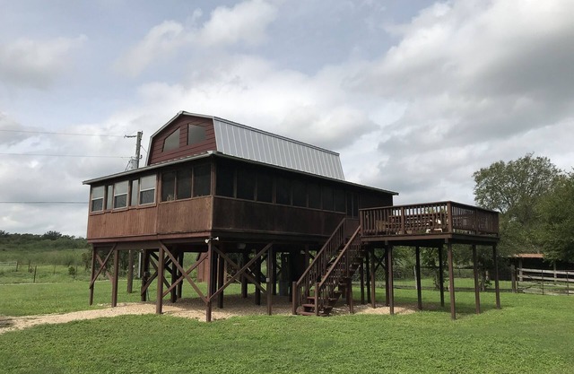 Beautiful and unique property on the San Marcos River. Great get away! nnn