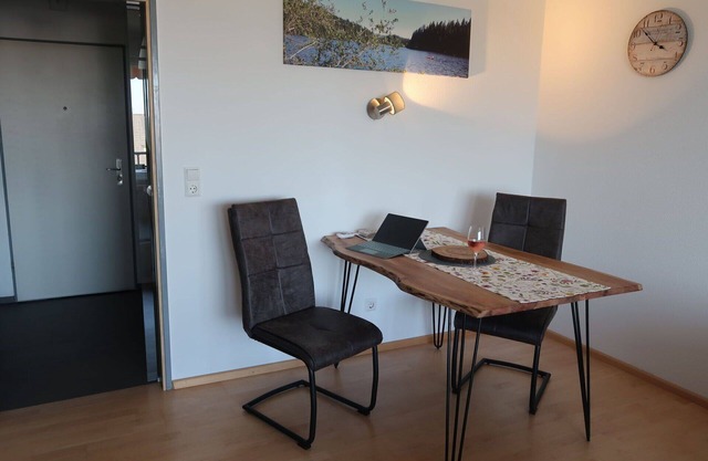 Beautiful apartment for 2 guests with pool, WIFI, TV, balcony, pets allowed and parking