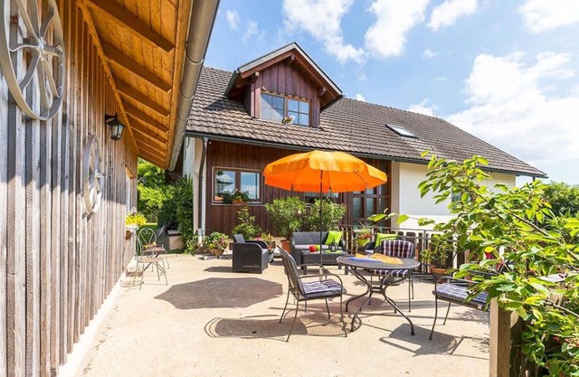 Beautiful Apartment “Obstwiese” with Mountain View, Wi-Fi and Separate Terrace, Pets on request