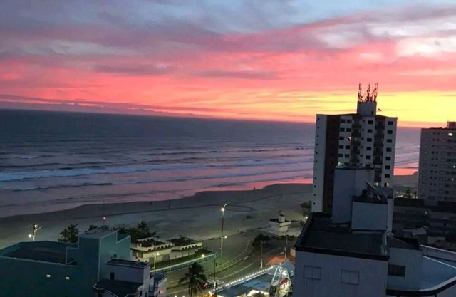 Beautiful apartment in Praia Grande with wifi