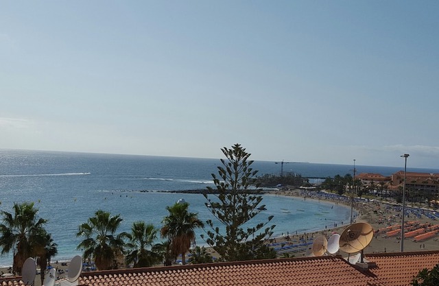 BEAUTIFUL APARTMENT 60m2, SEA VIEW, 1 BEDROOM, LIVING ROOM, KITCHEN, BATH, BALCONY