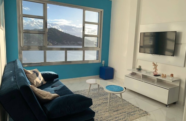 BEAUTIFUL APARTMENT BY THE SEA