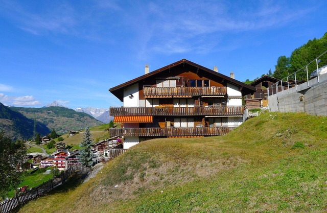 Beautiful apartment for 4 guests with WIFI, TV, balcony, panoramic view and parking