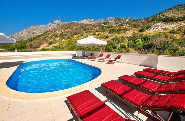 Beautiful apartment for 4 people with pool, WIFI, A/C, TV, terrace and pets allowed