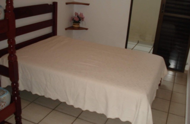 Beautiful Apartment in front of Toninhas Beach in Condominium with Pool