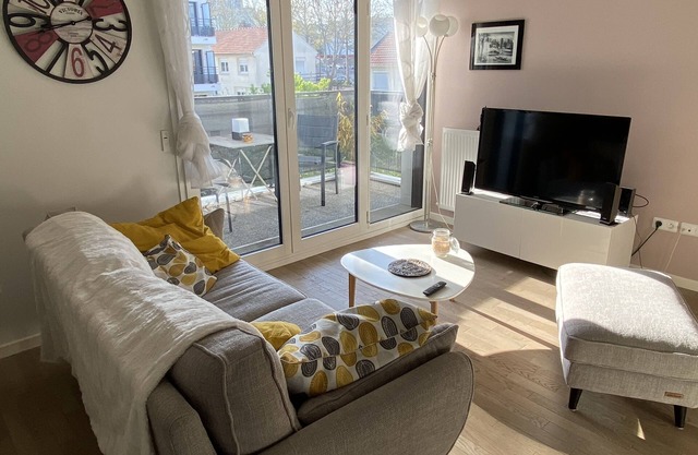 Beautiful apartment in new residence, near Orly & Paris