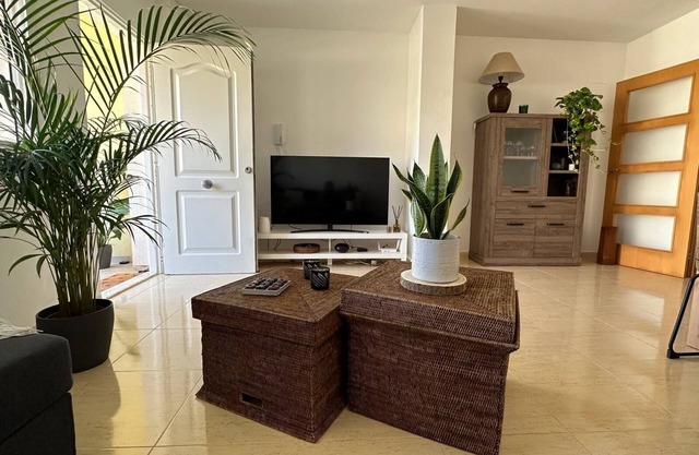 Beautiful apartment, very well equipped, air conditioning, wi-fi, TV/Sat.