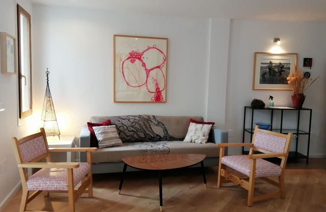 Beautiful apartment with terrace overlooking the roof top