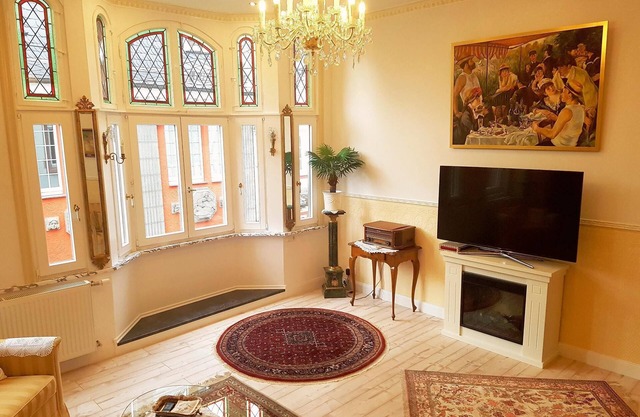 Beautiful Art Nouveau apartment in the heart of Wetzlar near Cathedral Square