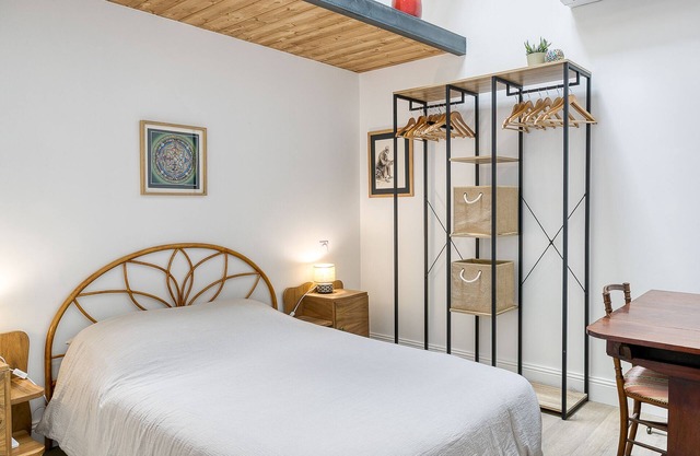 Beautiful artist's duplex in the historic center