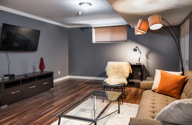 Beautiful basement suite in Executive Home