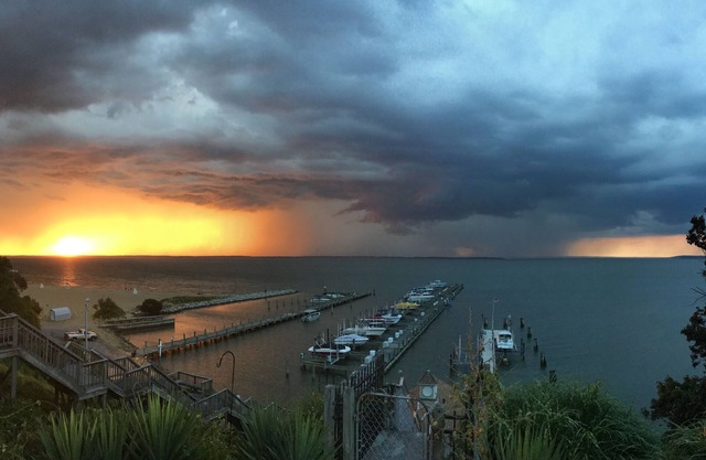 BEAUTIFUL BAY FRONT VIEW