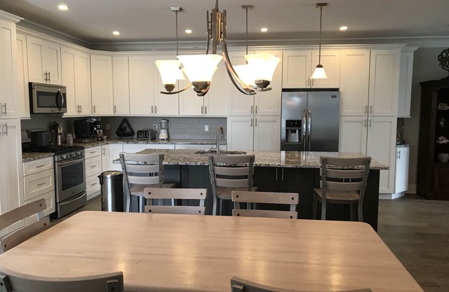 Beautiful Bayview Home Ortley Beach with Great side yard 6 beach passRR#22-332