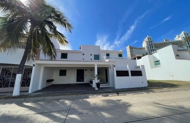 Beautiful beach house with private pool in Cerritos Mazatlan for up to 12 people.