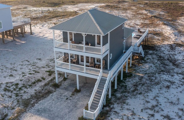 Beautiful Beach House - Private Pool -Great Views -Gulf of America