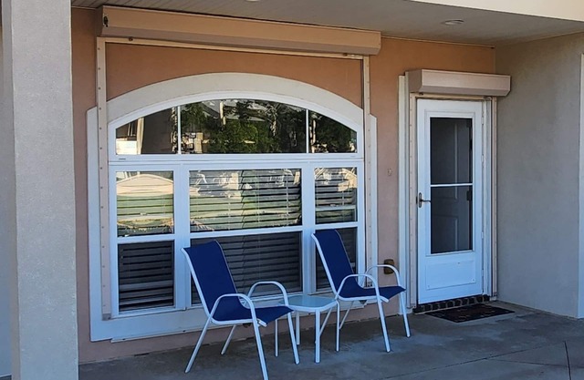Beautiful beach retreat condo w/amazing Gulf and beach view!