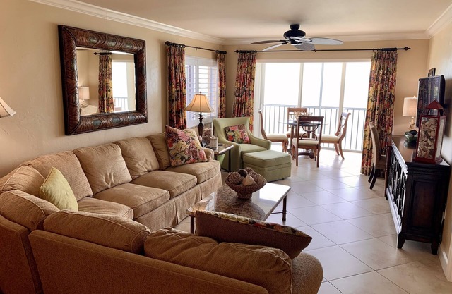 Beautiful Beach Front Condo (renovated)