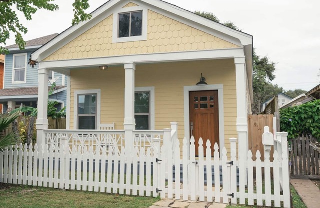 Beautiful bungalow, close to the beach, pets are welcome!