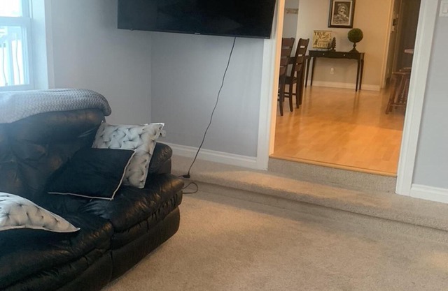 Beautiful Cardston Home (whole house)!