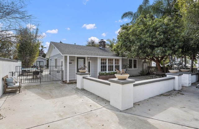 Beautiful Carlsbad 2BD/2BA Beach House with Patio