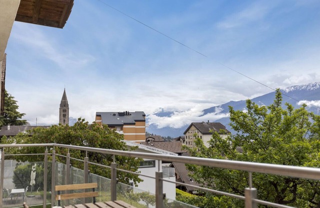 Beautiful renovated apartment with view, in Savièse