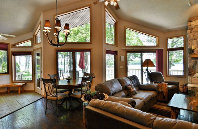 Beautiful Chief Lake Home on Chief Lake! Private Dock! June/July Discounts!
