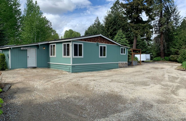 Beautiful Cle Elum Getaway- Minutes to Skiing, Hiking, Suncadia