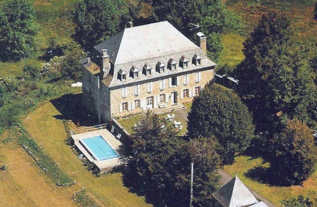 Beautiful, comfortable home ideal for families and friends