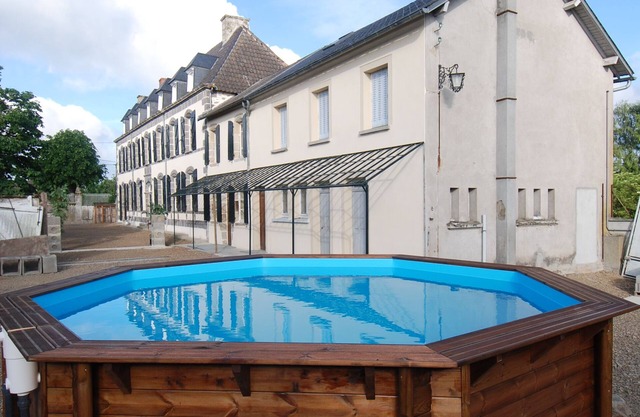Beautiful, completely renovated (group) accommodation INCL NEW (FEEST) HALL