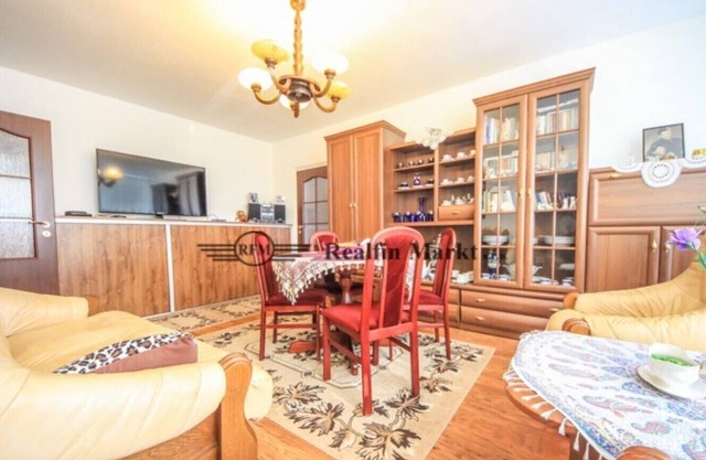 Beautiful condo by river and nature view near Adeli center