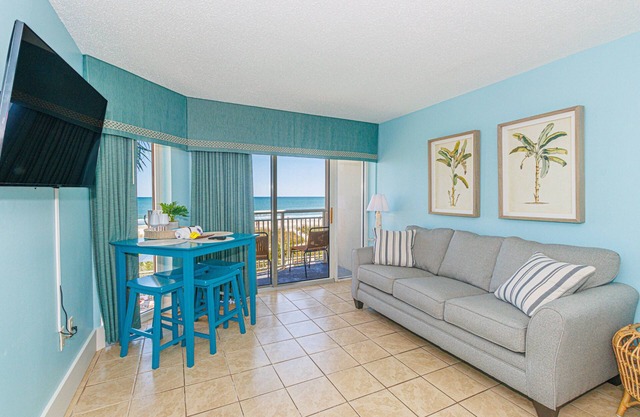 Beautiful Condo! Direct Oceanfront - 1 bedroom, 1 bath - Atlantica 200