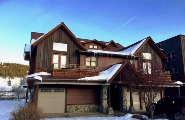 Beautiful Condo Retreat on the River