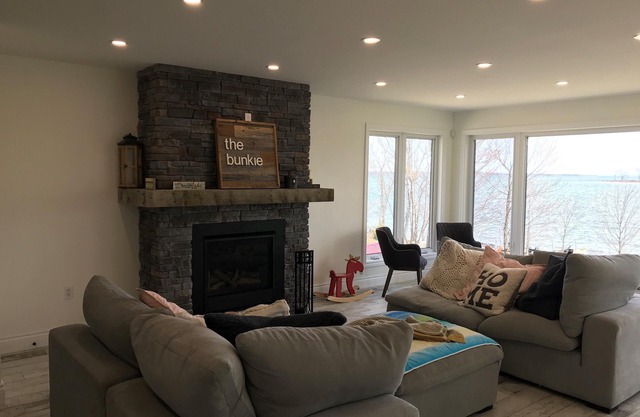 Beautiful cottage located on Mudge Bay, Kagawong, Manitoulin Island Ontario.