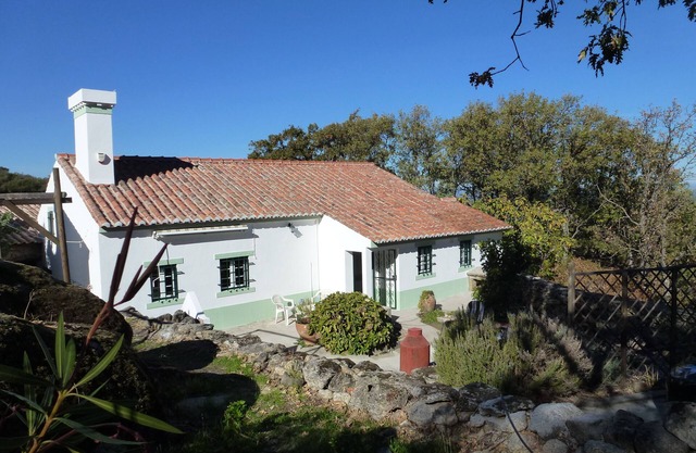 Beautiful cottage nestled in the tranquil picturesque countryside of Marvao.