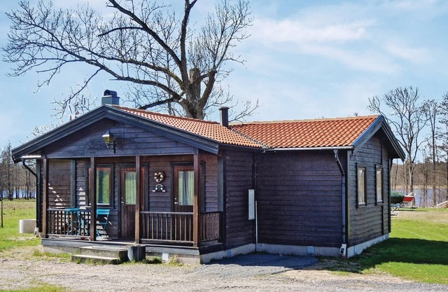 Beautiful cottage with a view of Lake Bolmen from the large terrace.