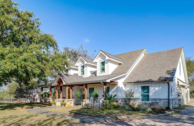 Beautiful country home ideal for gatherings