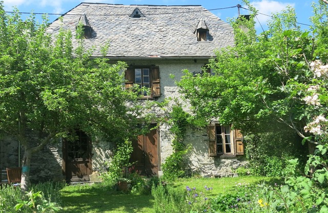Beautiful country house in the heart of the Pyrenees Ariegoises Regional Nature Park