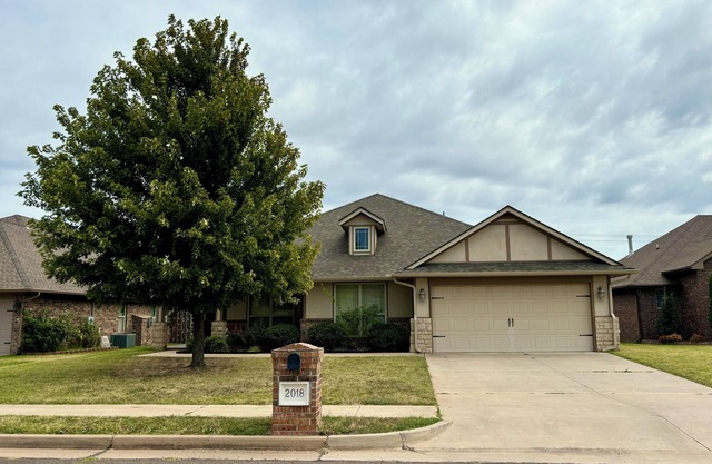 Beautiful Cozy Edmond Home - 4bed 2bath