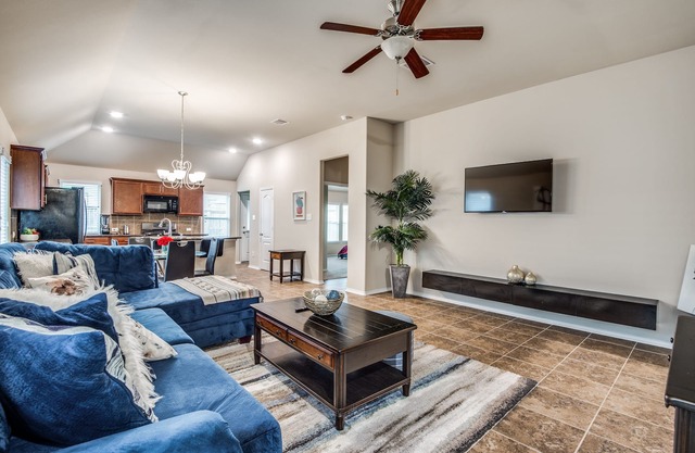Beautiful cozy home in a peaceful neighborhood!