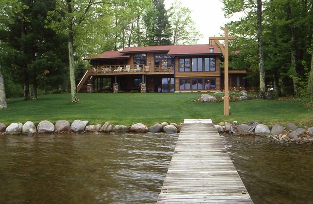 Beautiful Craftsman Style Lake Home
