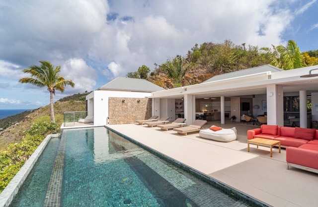 Beautiful D'Zir Luxury villa