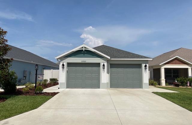 Beautiful Dog-Friendly Villa in Hammocks at Fenney w/BBQ Grill & Golf Cart